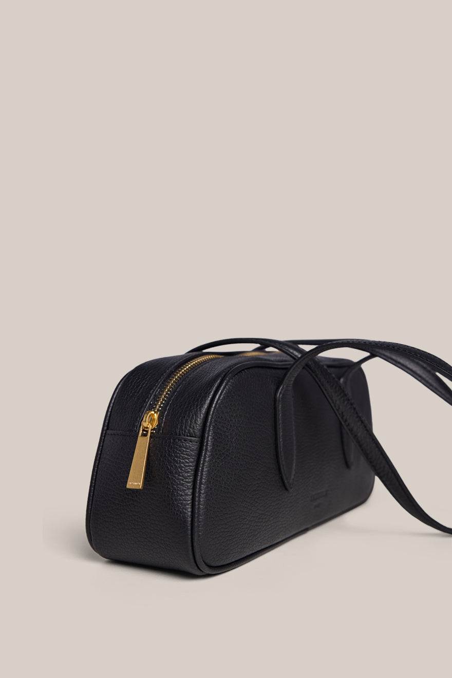 Vera Black Baguette Bag