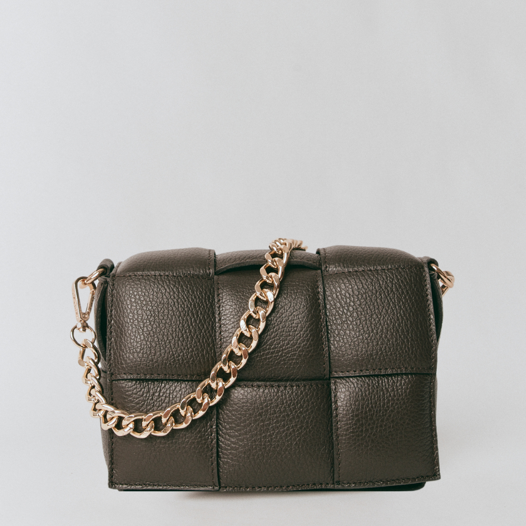 Margot Dark Chocolate Leather Woven Bag – VESTIRSI